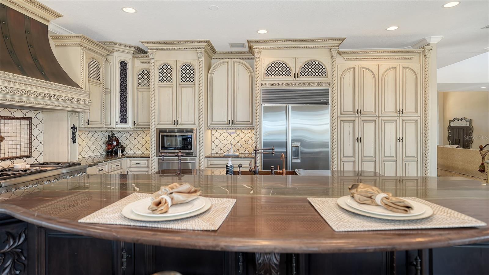 7342 CAPTAIN KIDD AVE