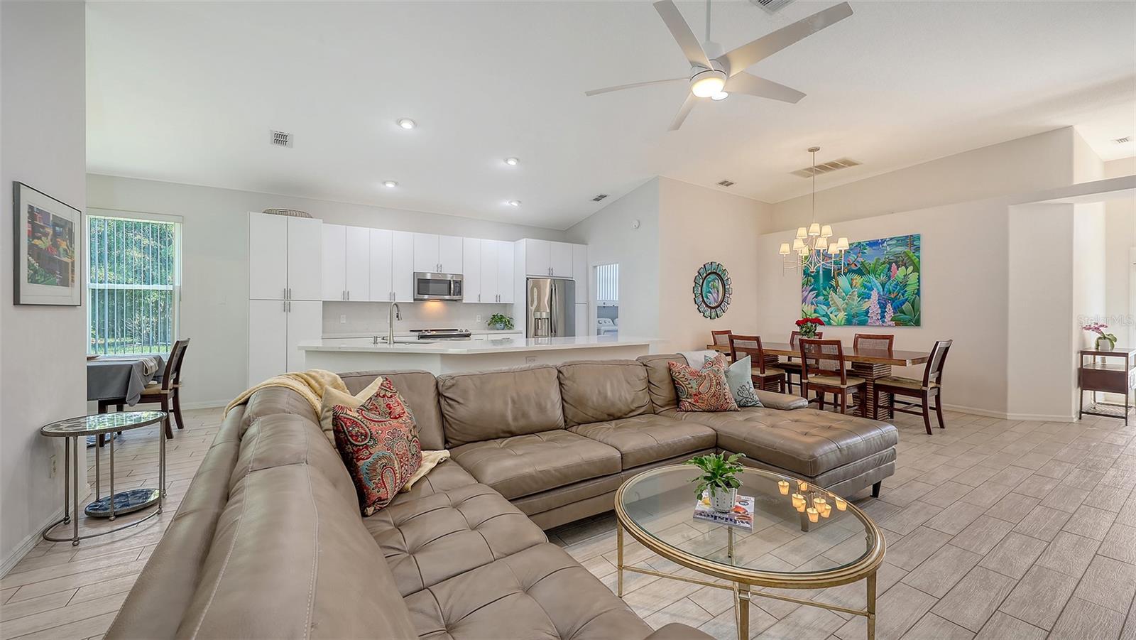 6721 OAK MANOR DR