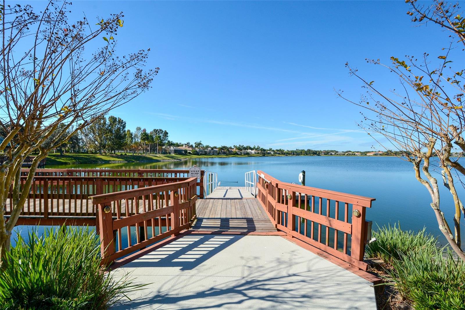 6721 OAK MANOR DR