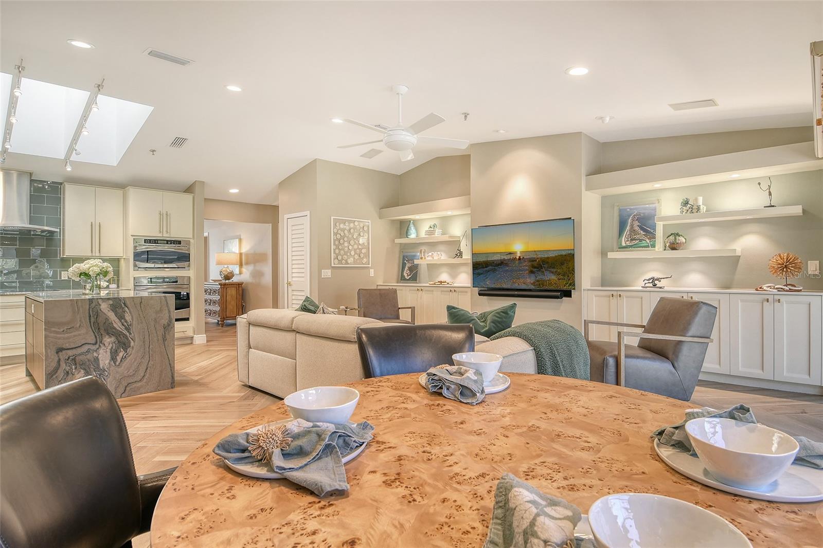 2103 HARBOURSIDE DR #1102