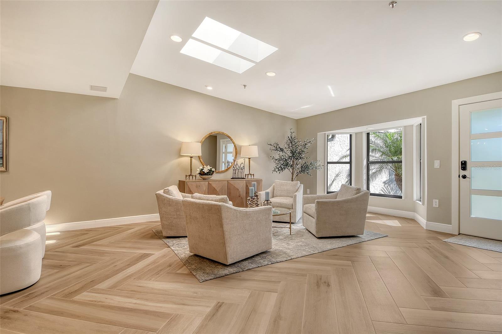 2103 HARBOURSIDE DR #1102