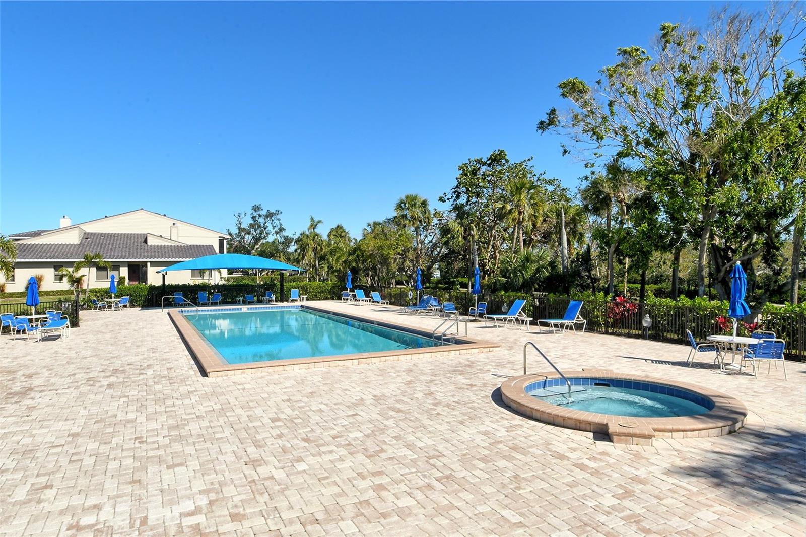 2103 HARBOURSIDE DR #1102