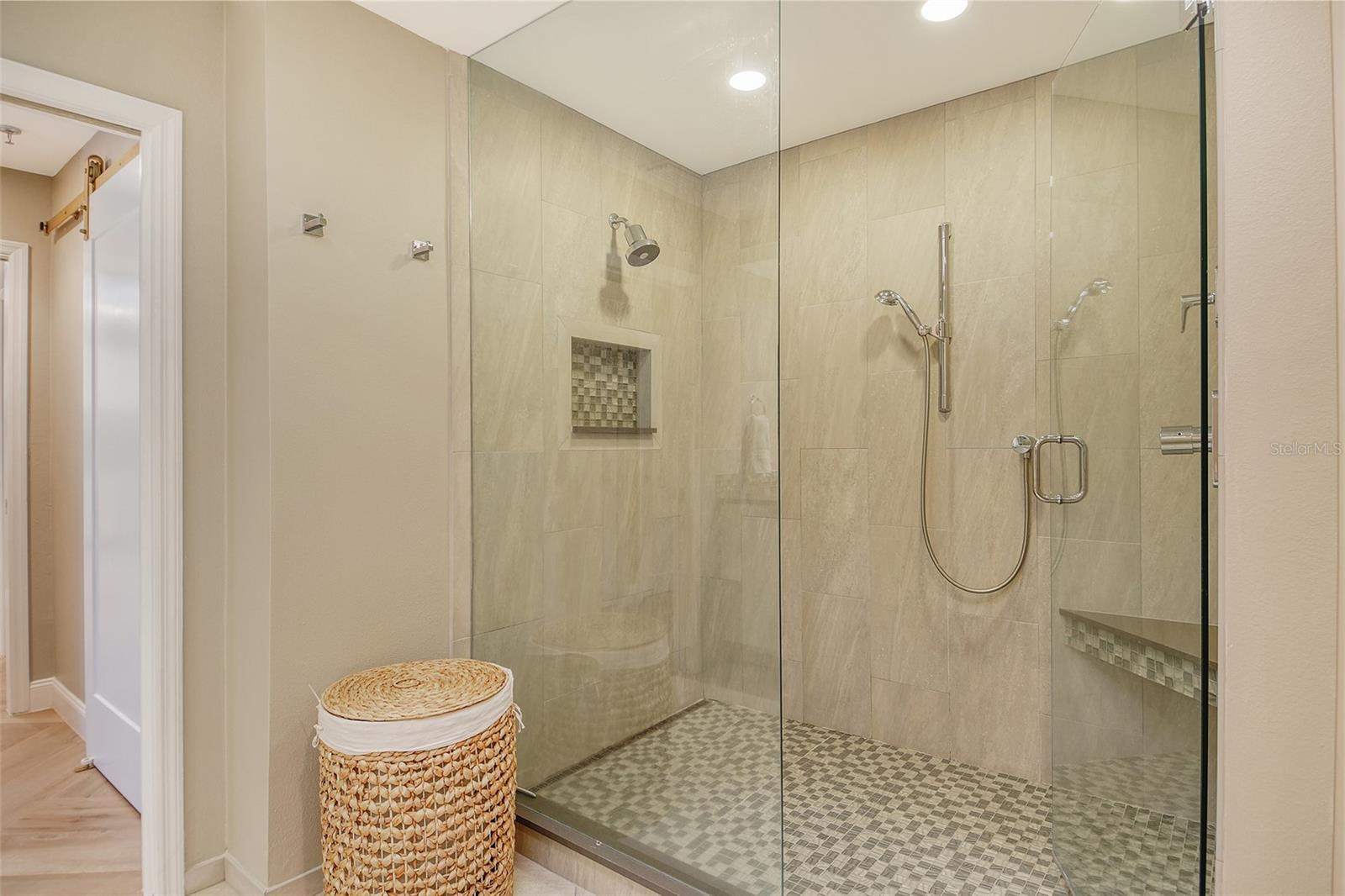 2103 HARBOURSIDE DR #1102