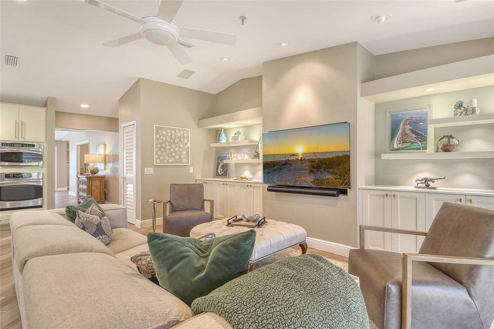 2103 HARBOURSIDE DR #1102