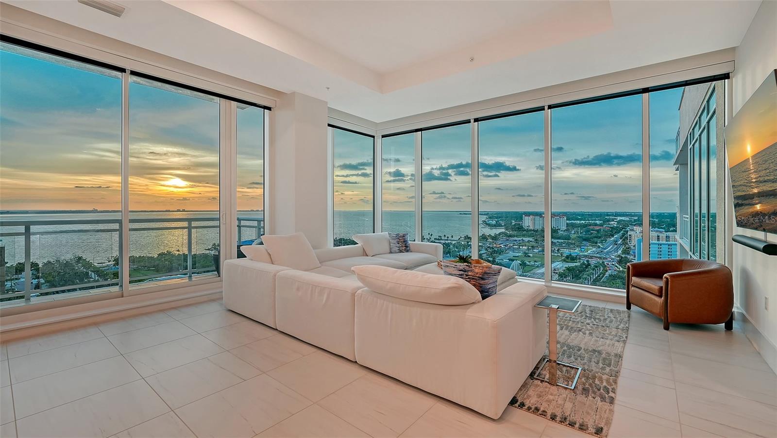 540 N TAMIAMI TRL #1702