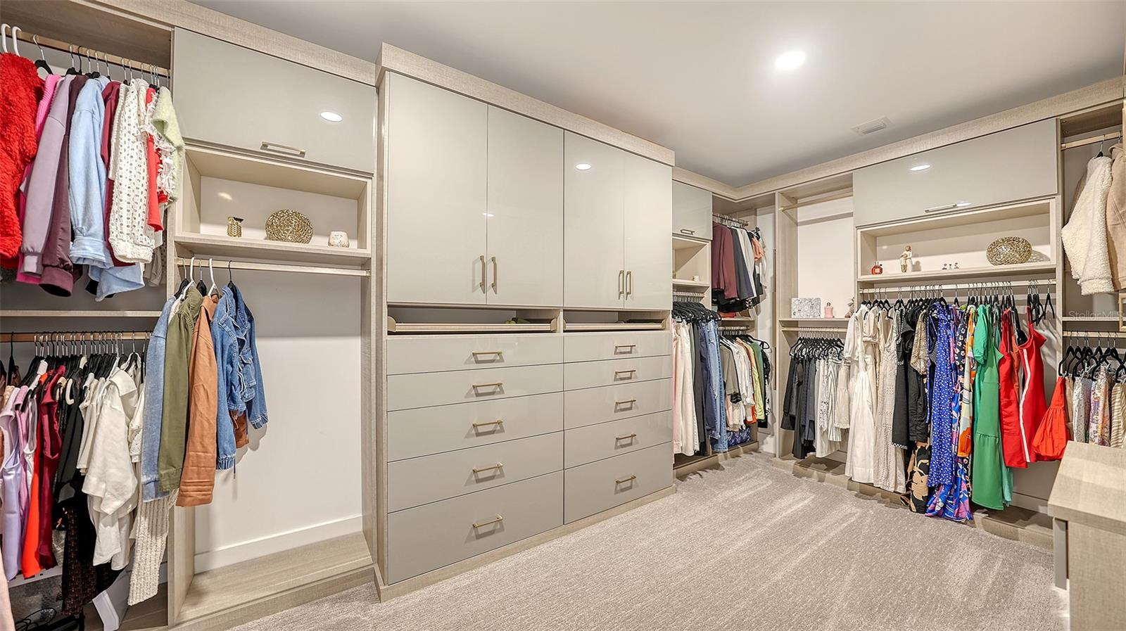 540 N TAMIAMI TRL #1702