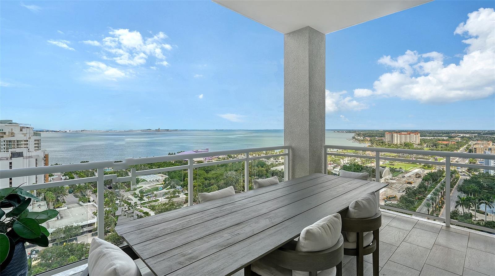 540 N TAMIAMI TRL #1702