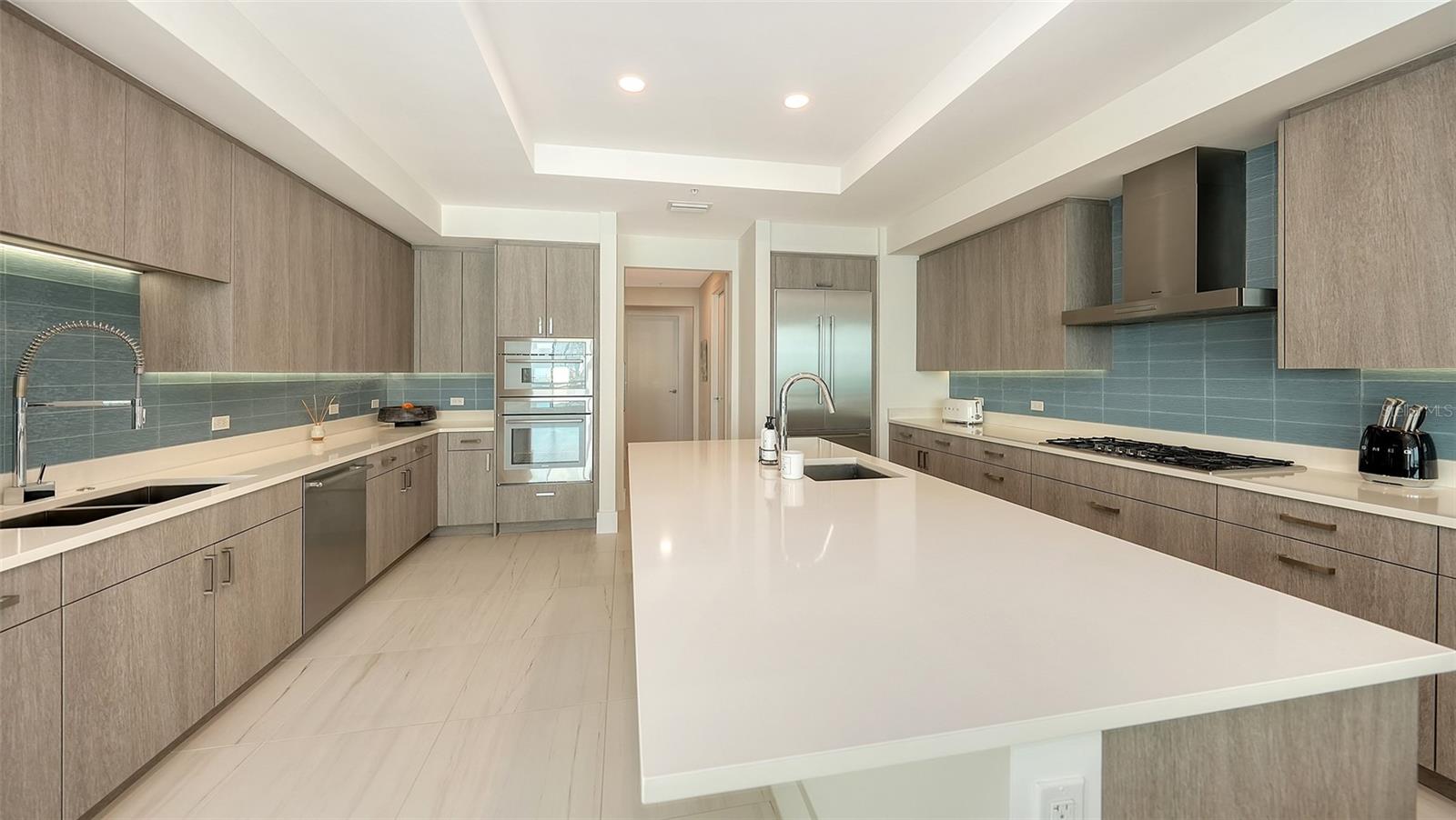 540 N TAMIAMI TRL #1702