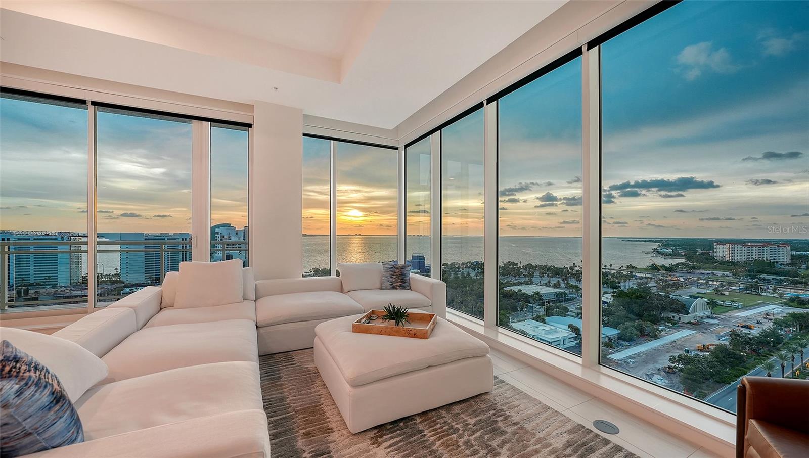 540 N TAMIAMI TRL #1702