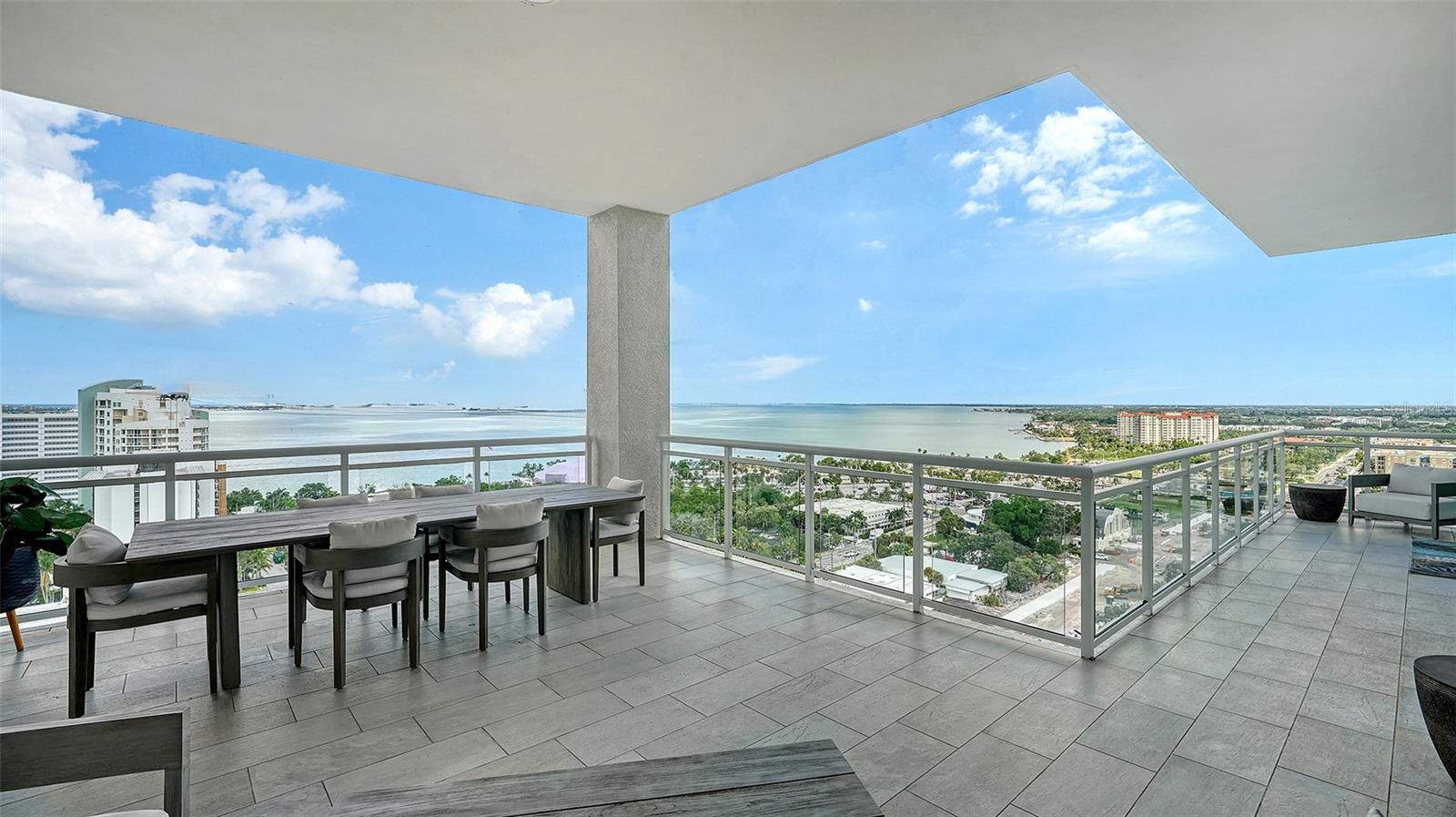 540 N TAMIAMI TRL #1702