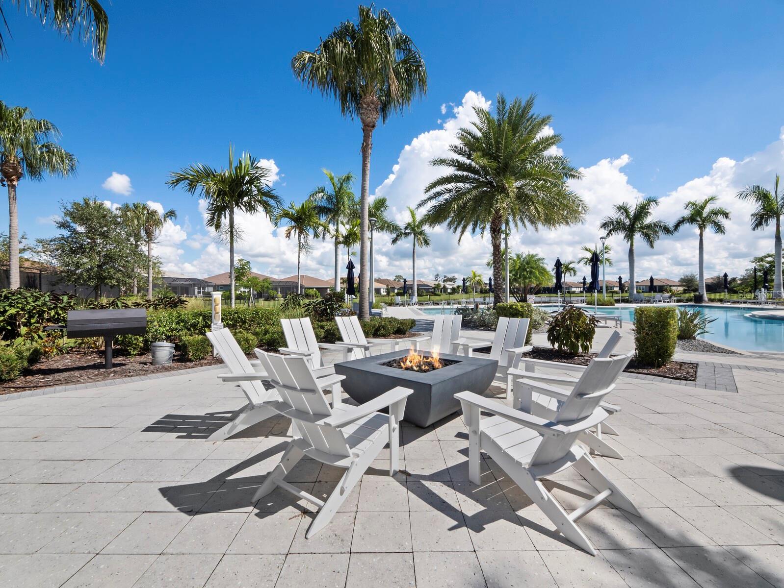 5605 LONG SHORE LOOP