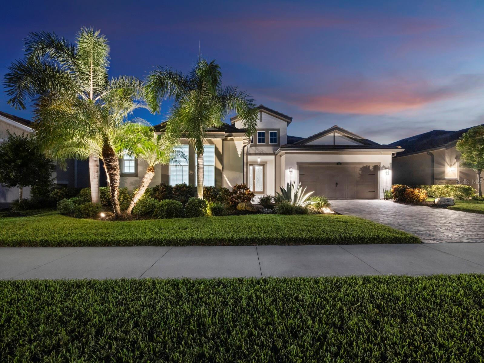 5605 LONG SHORE LOOP