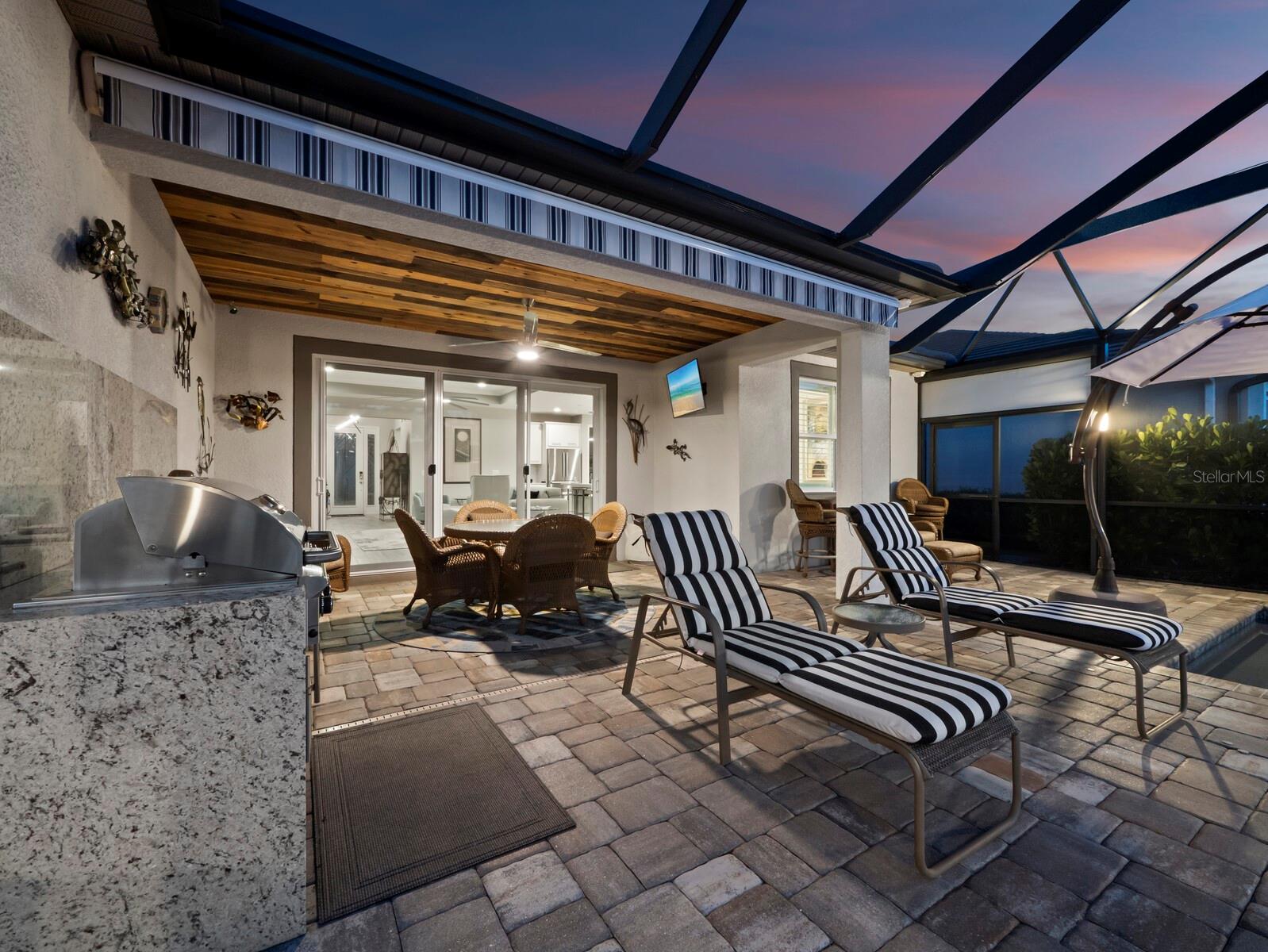 5605 LONG SHORE LOOP