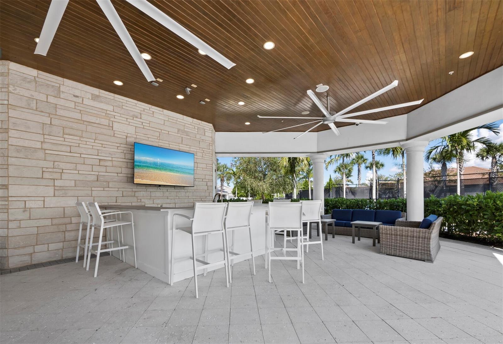 5605 LONG SHORE LOOP