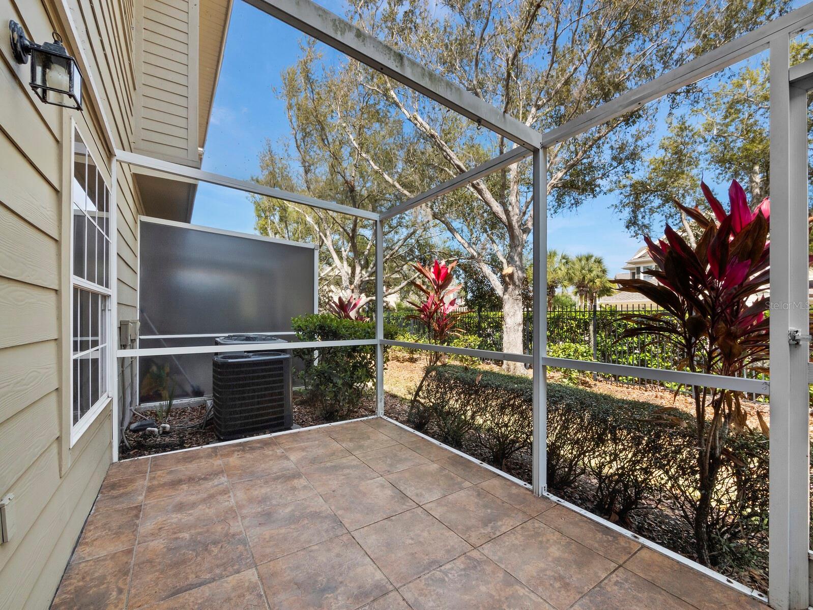 7596 PLANTATION CIR #7596