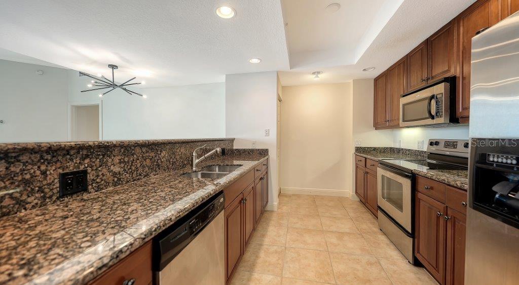 800 N TAMIAMI TRL #1506