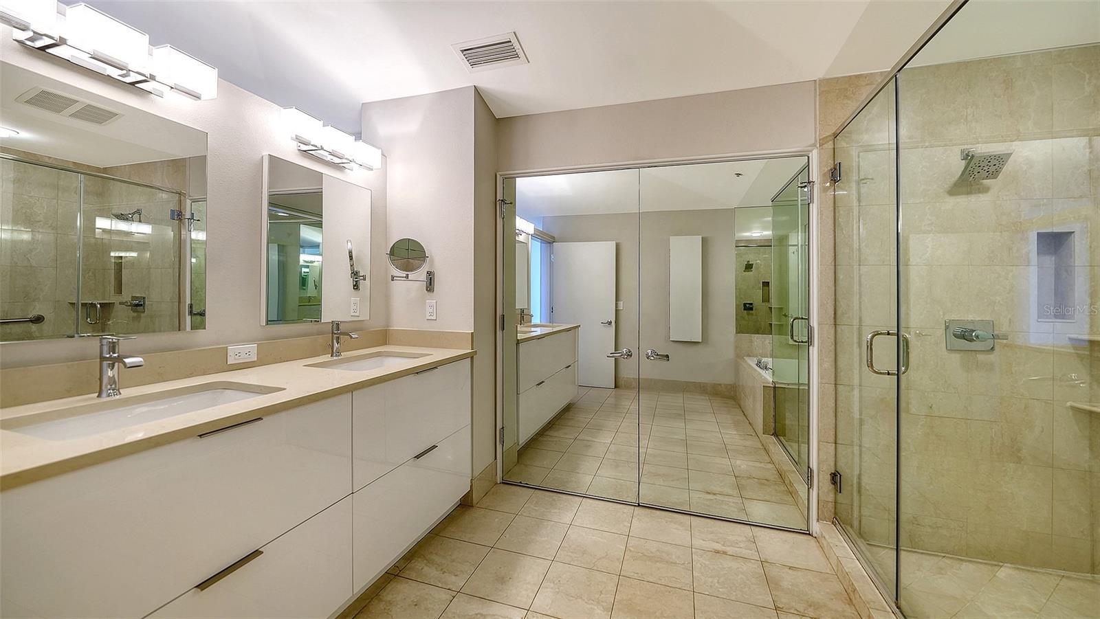 3040 GRAND BAY BLVD #283