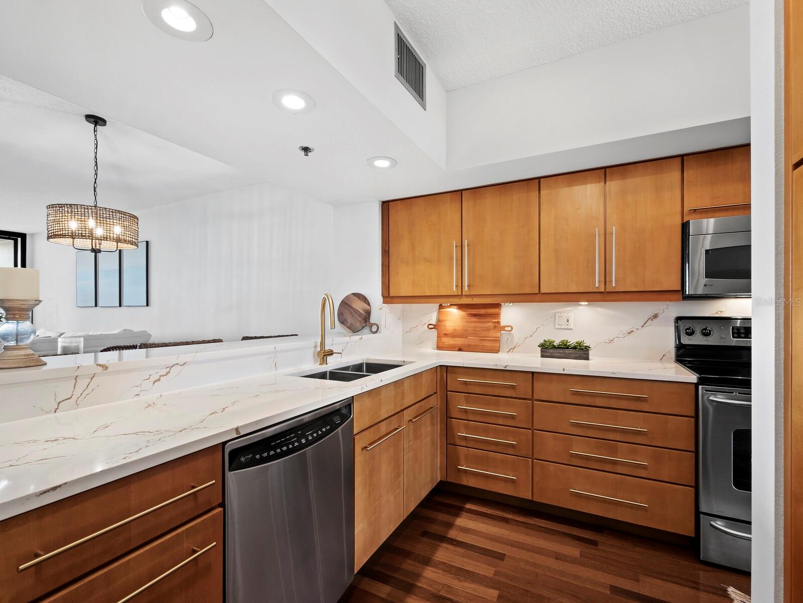 1930 HARBOURSIDE DR #136