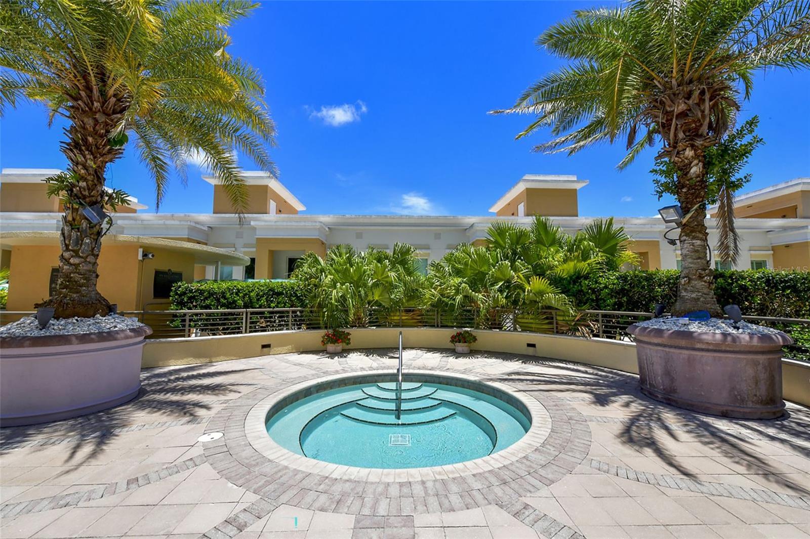 800 N TAMIAMI TRL #1508