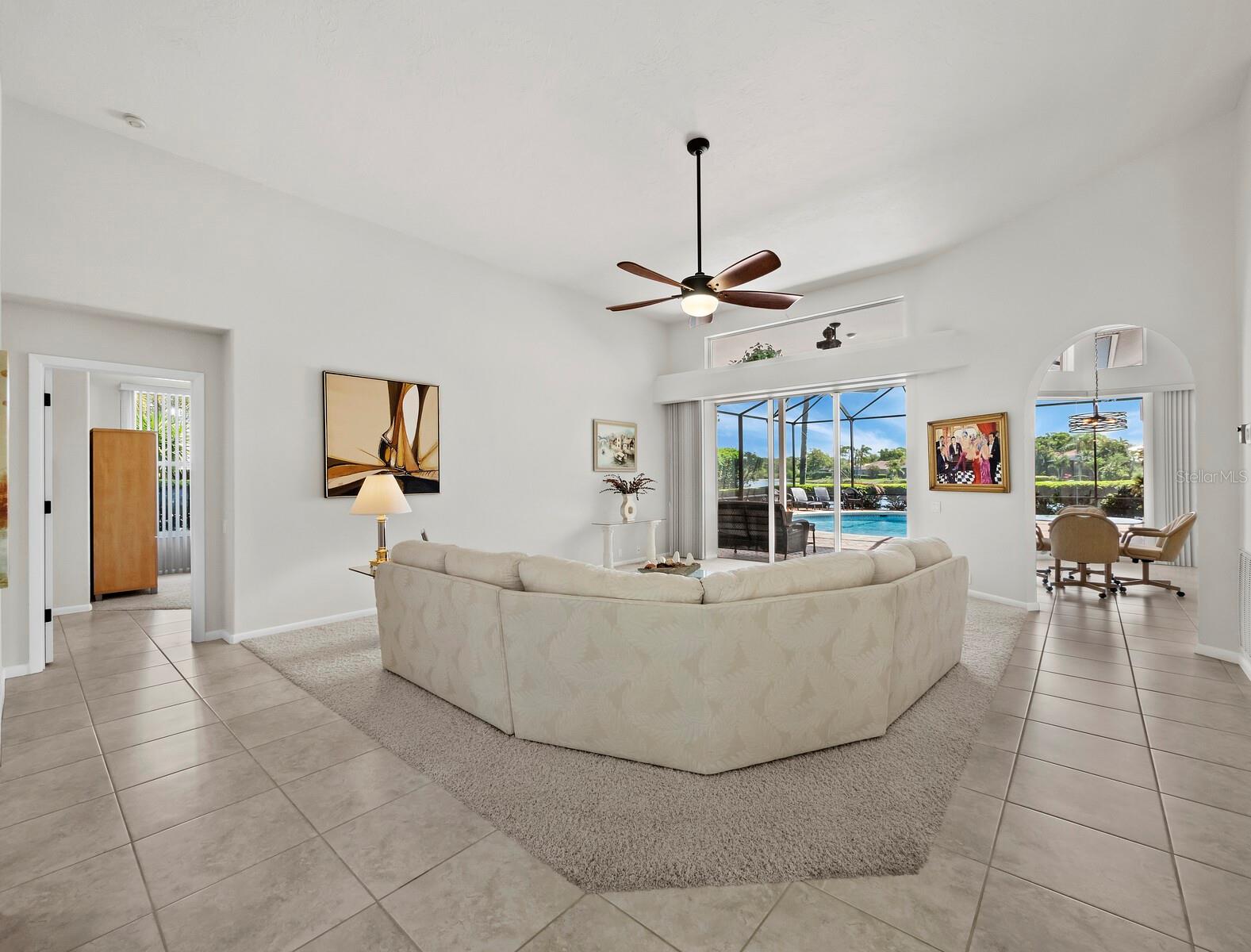 8615 WOODBRIAR DR