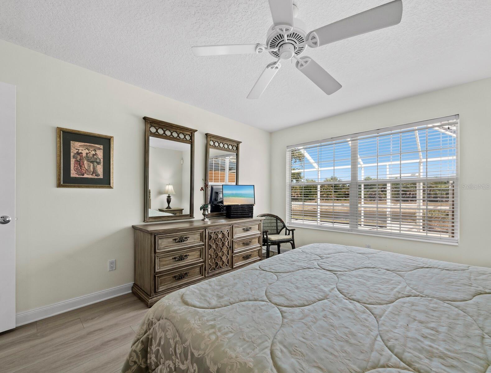5967 BENEVENTO DR
