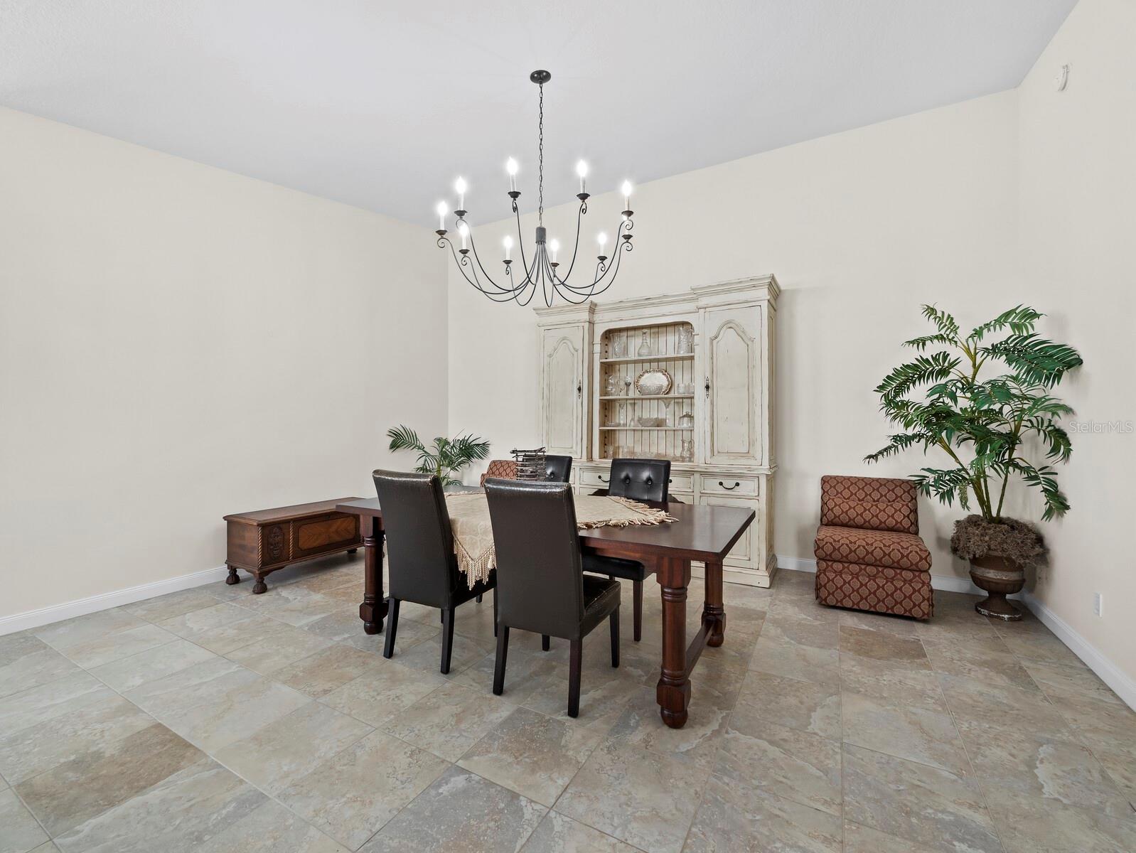 5967 BENEVENTO DR