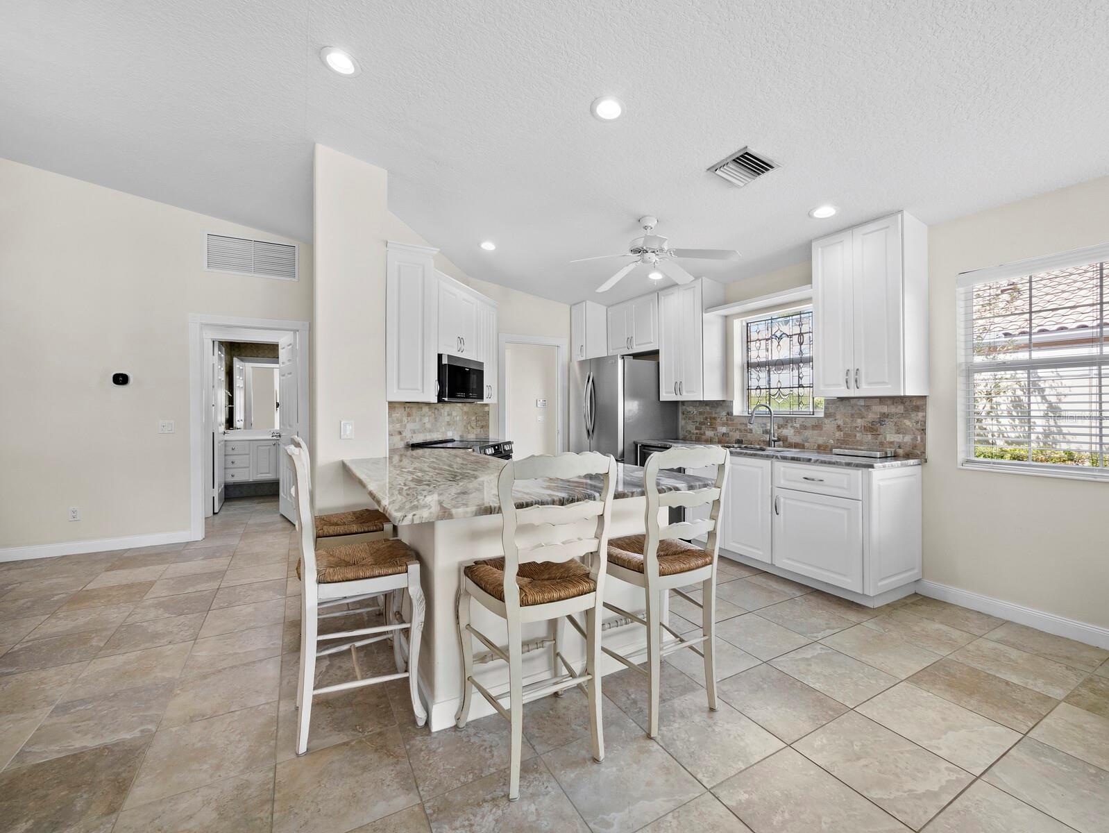 5967 BENEVENTO DR