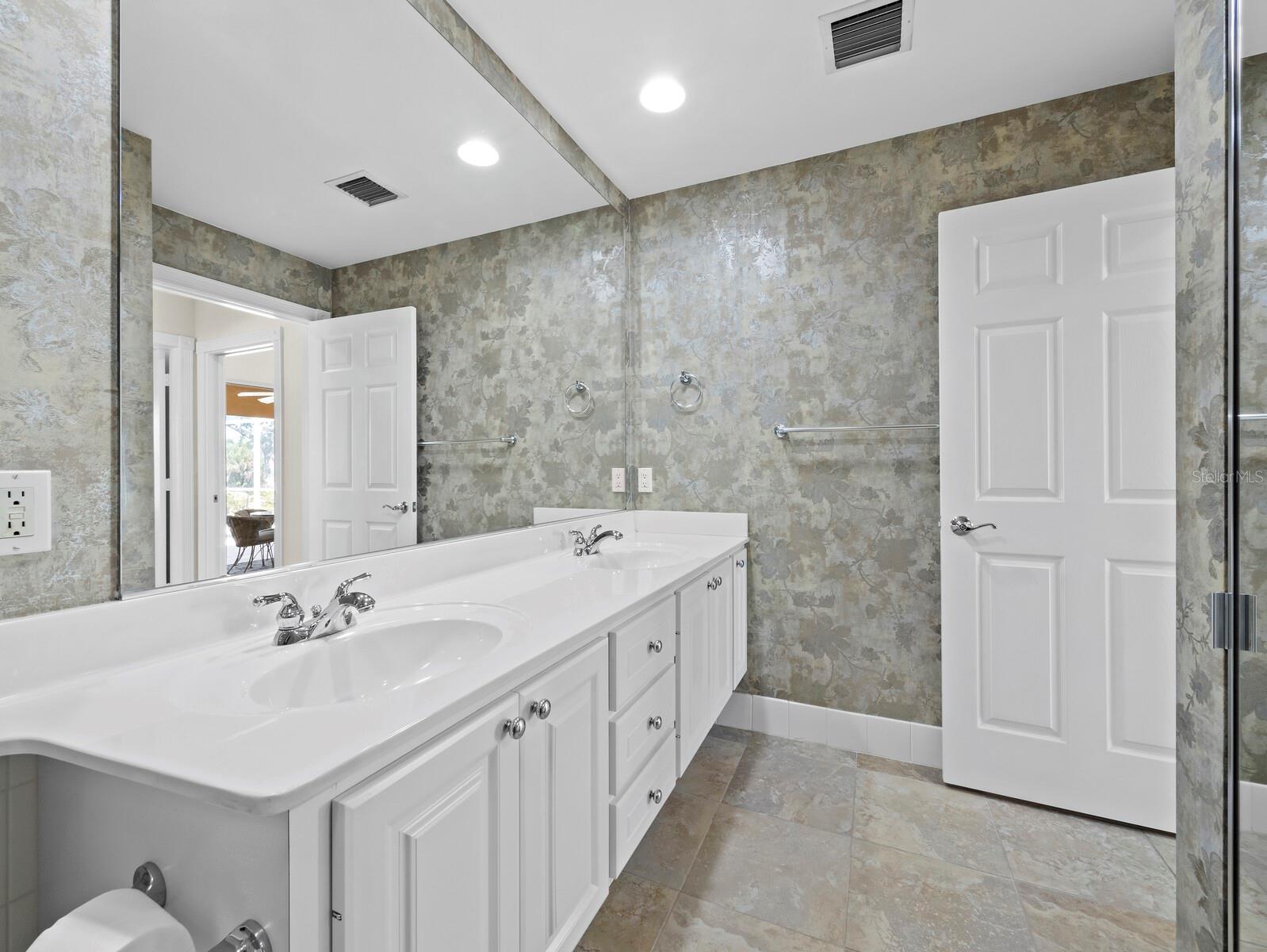 5967 BENEVENTO DR