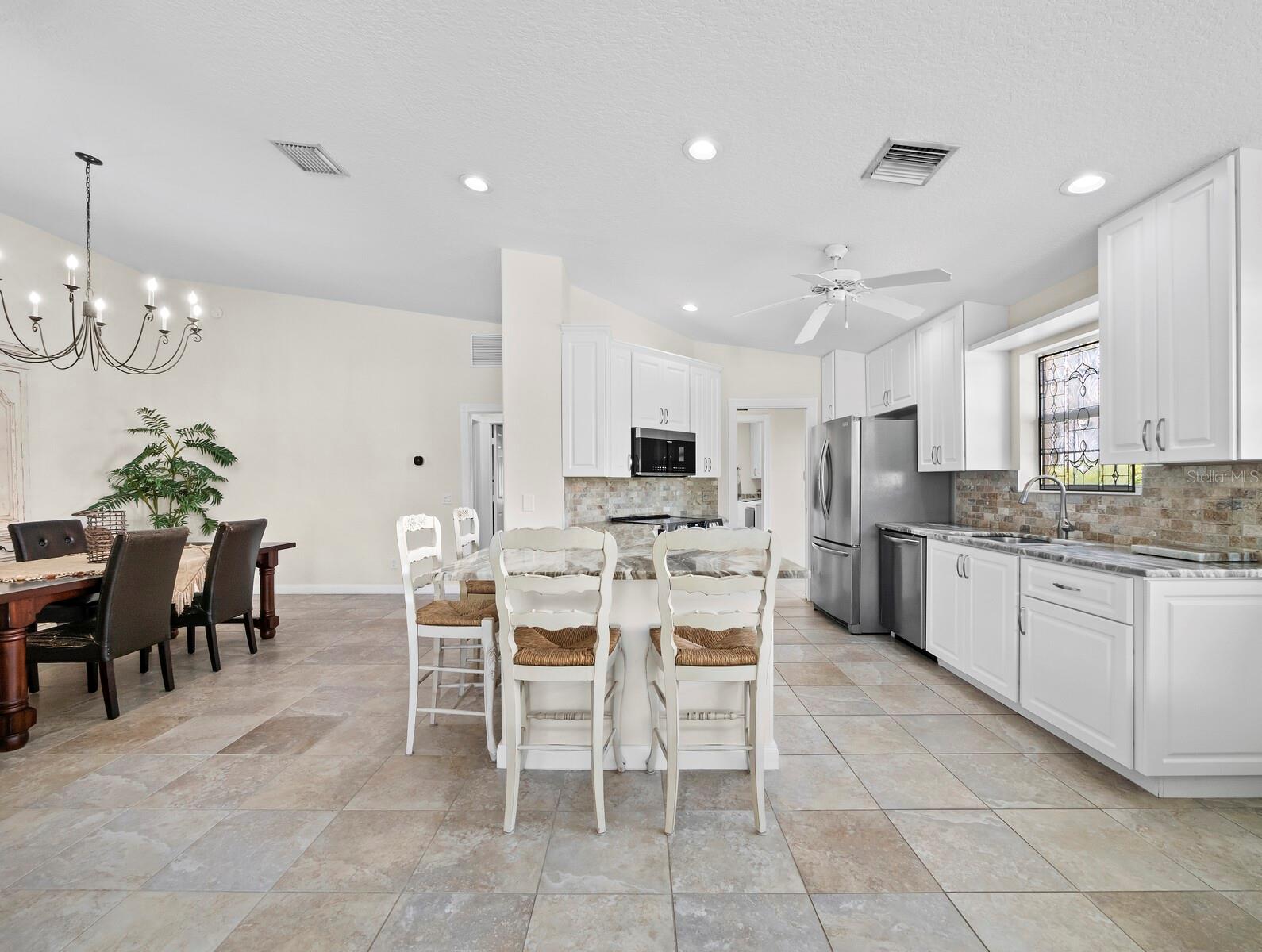 5967 BENEVENTO DR