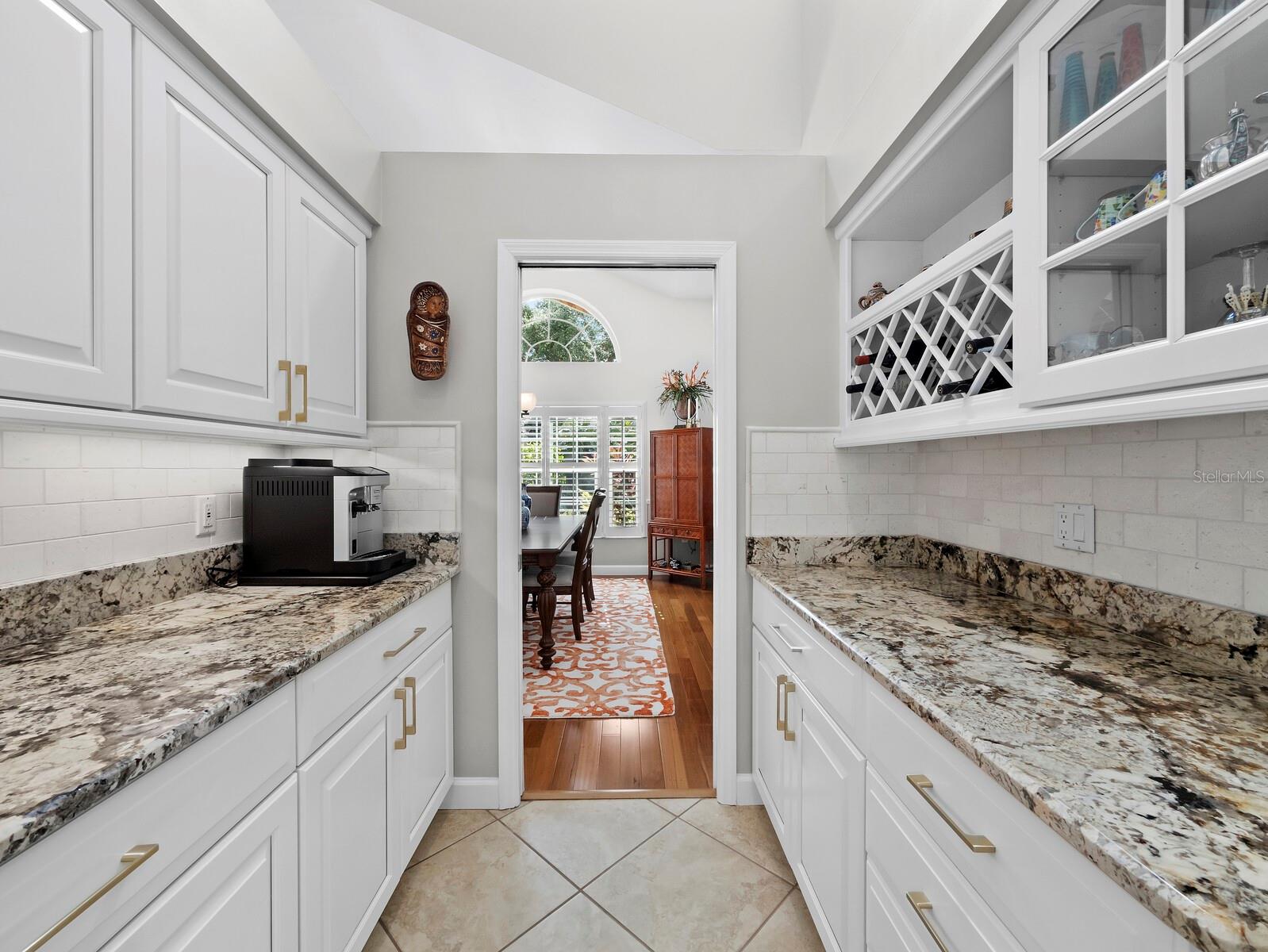8314 CYPRESS HOLLOW DR