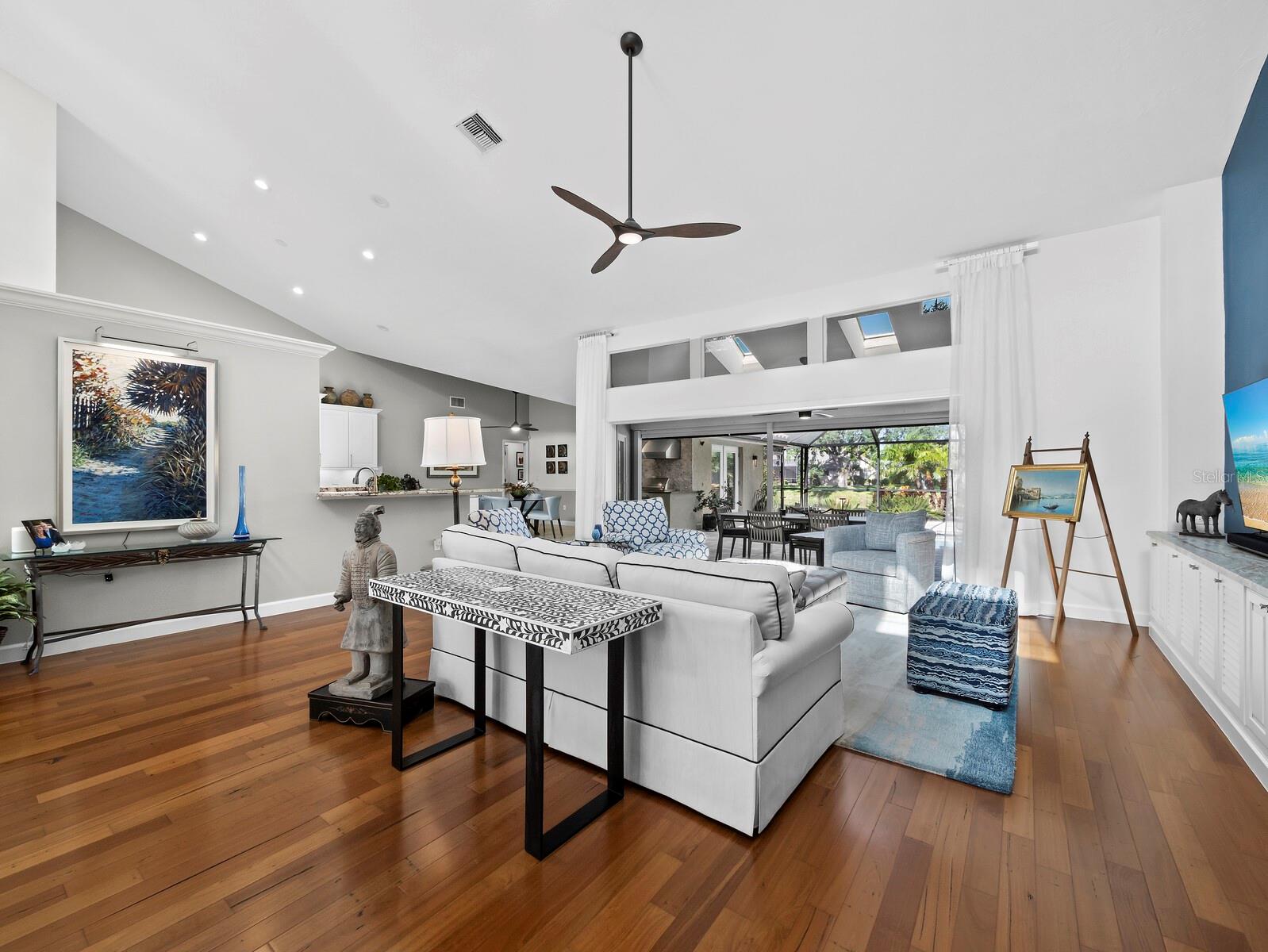 8314 CYPRESS HOLLOW DR