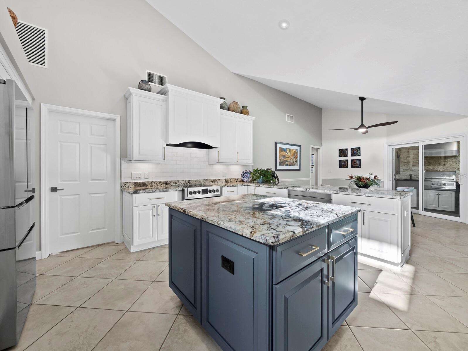 8314 CYPRESS HOLLOW DR