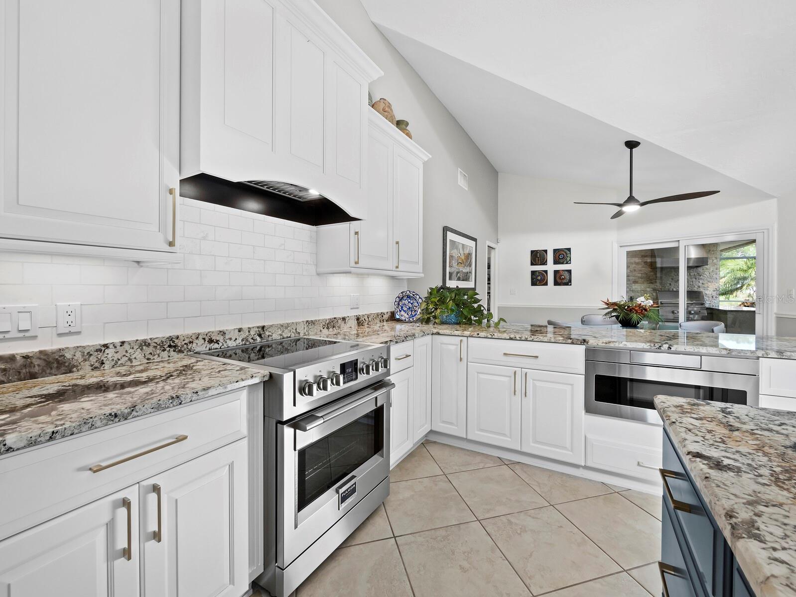 8314 CYPRESS HOLLOW DR