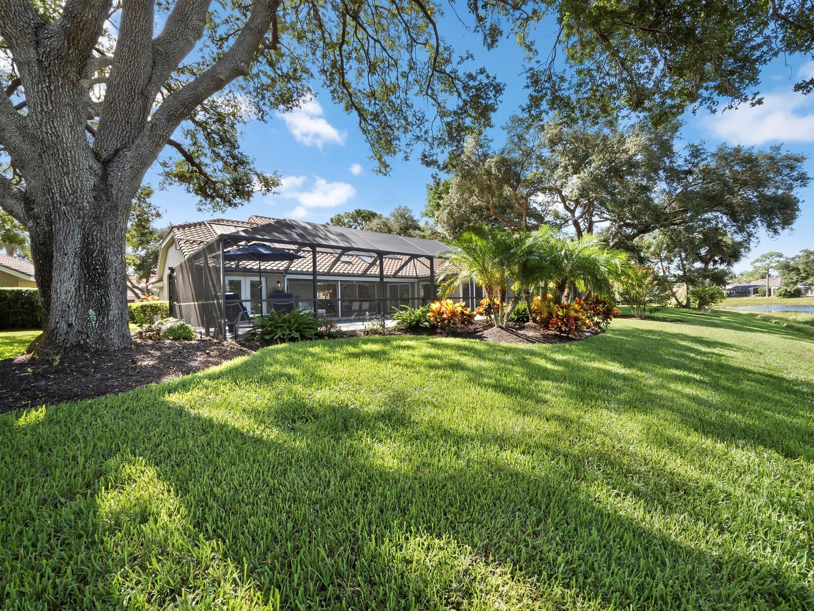8314 CYPRESS HOLLOW DR