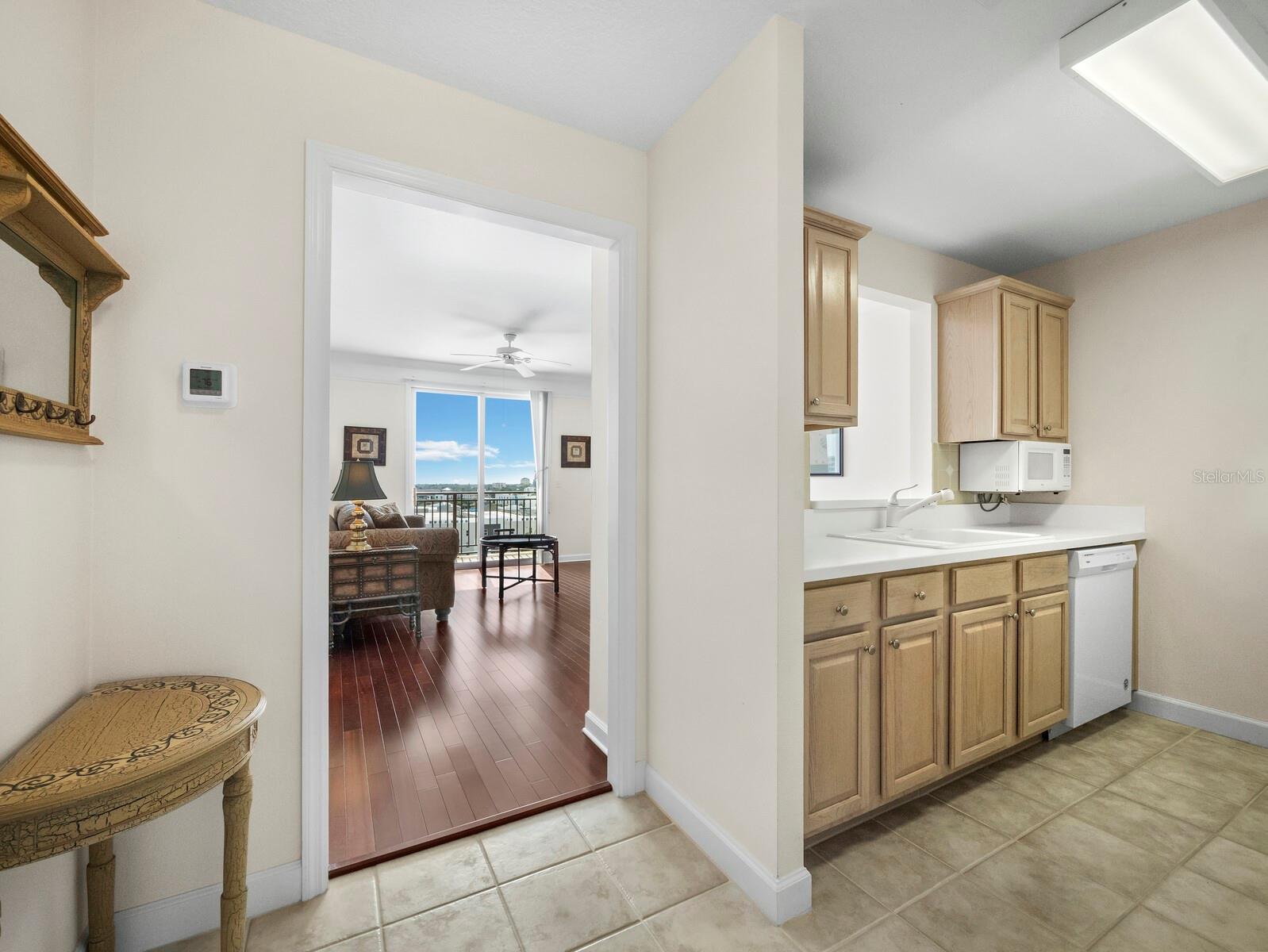 750 N TAMIAMI TRL #906