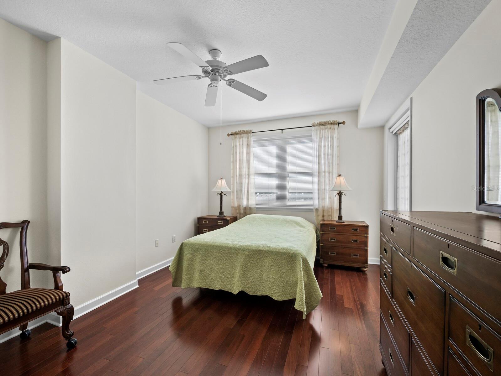 750 N TAMIAMI TRL #906