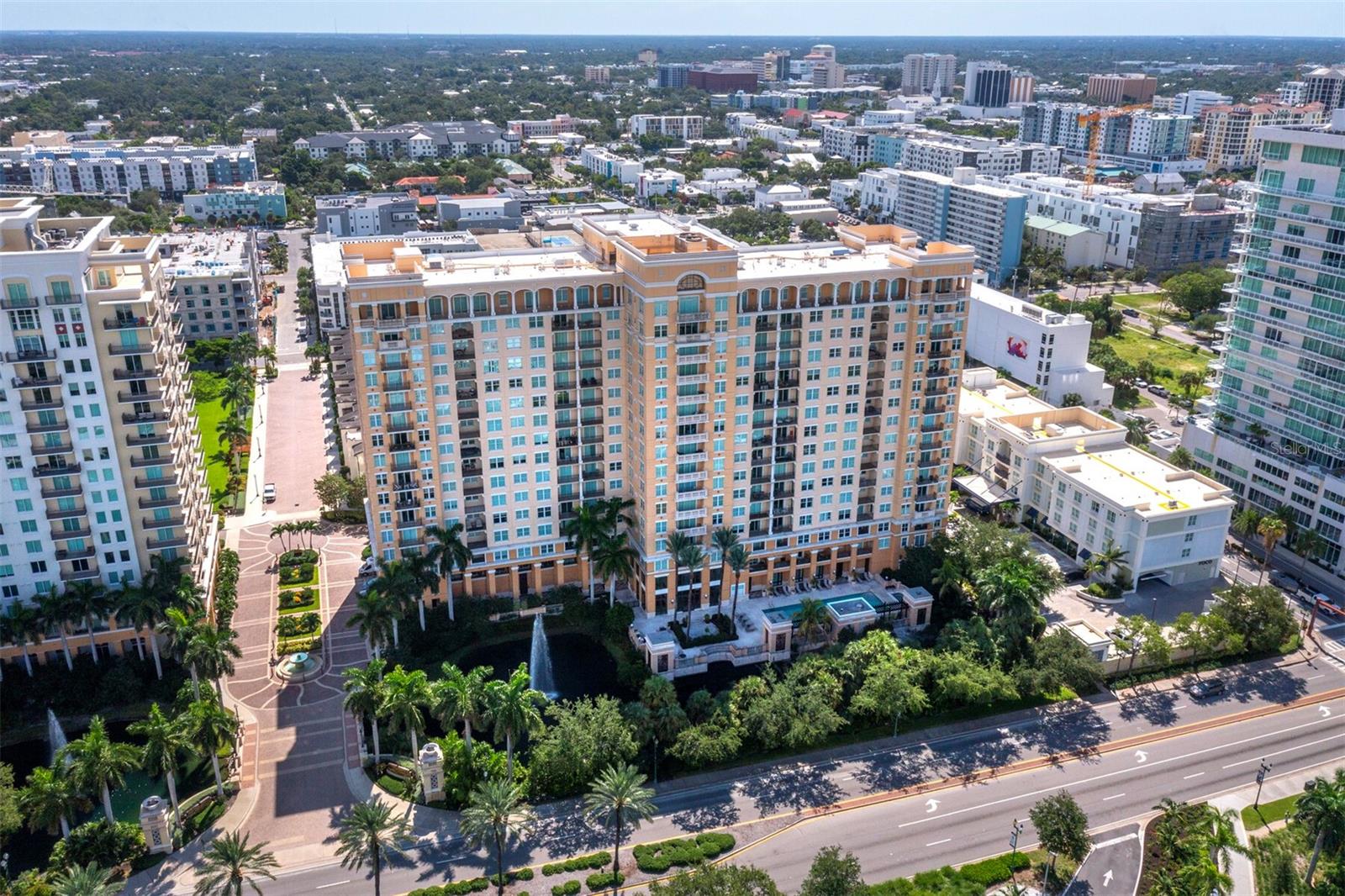 750 N TAMIAMI TRL #906