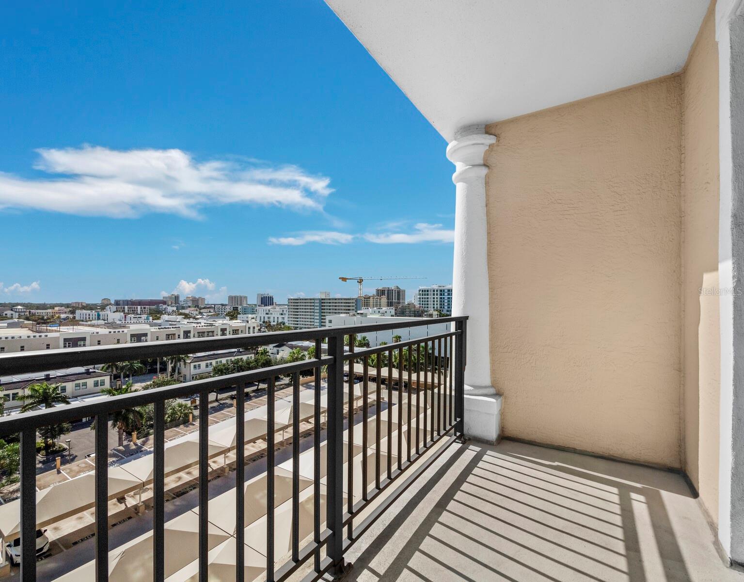 750 N TAMIAMI TRL #906