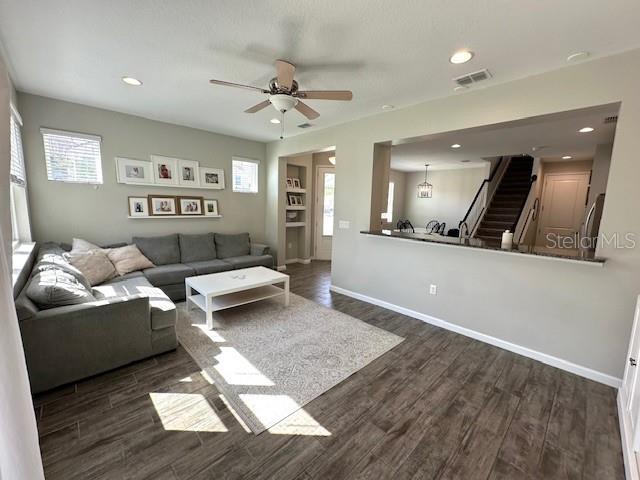 5043 SUNNYSIDE LN