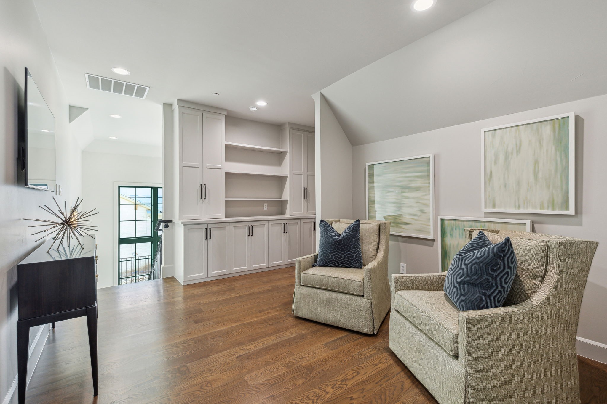 7235 Oak Alley Drive