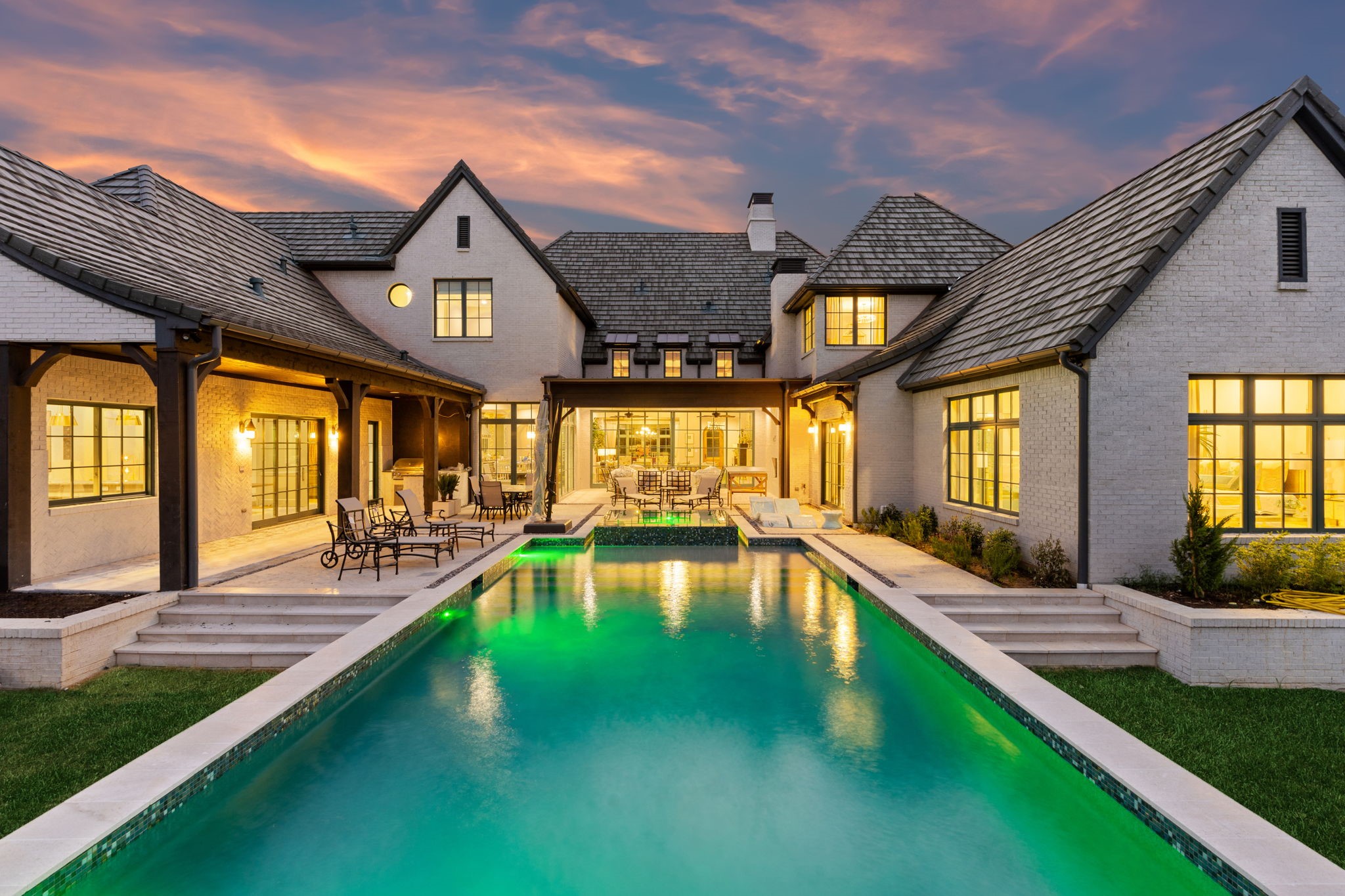 7235 Oak Alley Drive