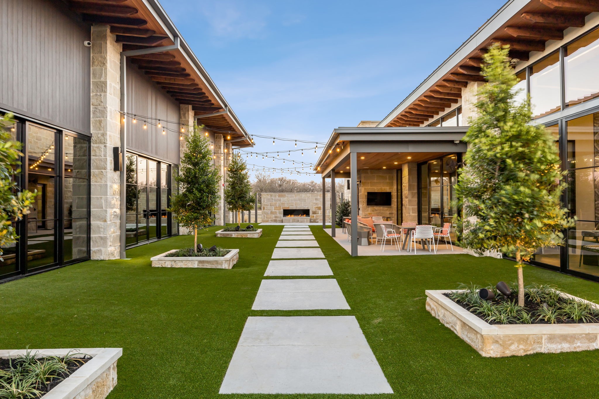 2608 Magnolia Circle