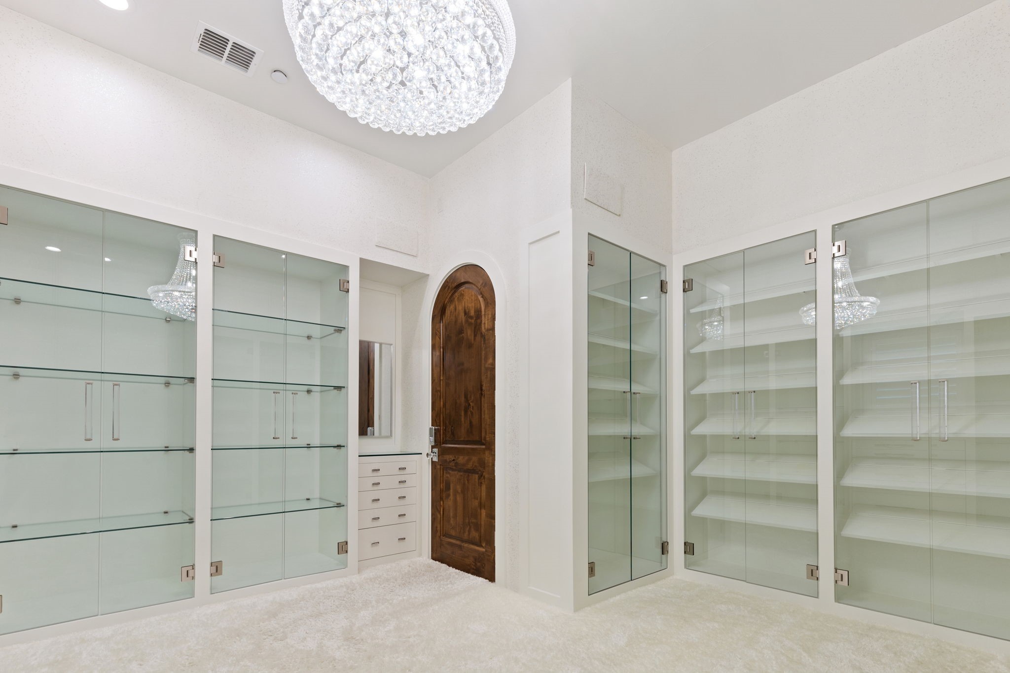 935 W Dove Road