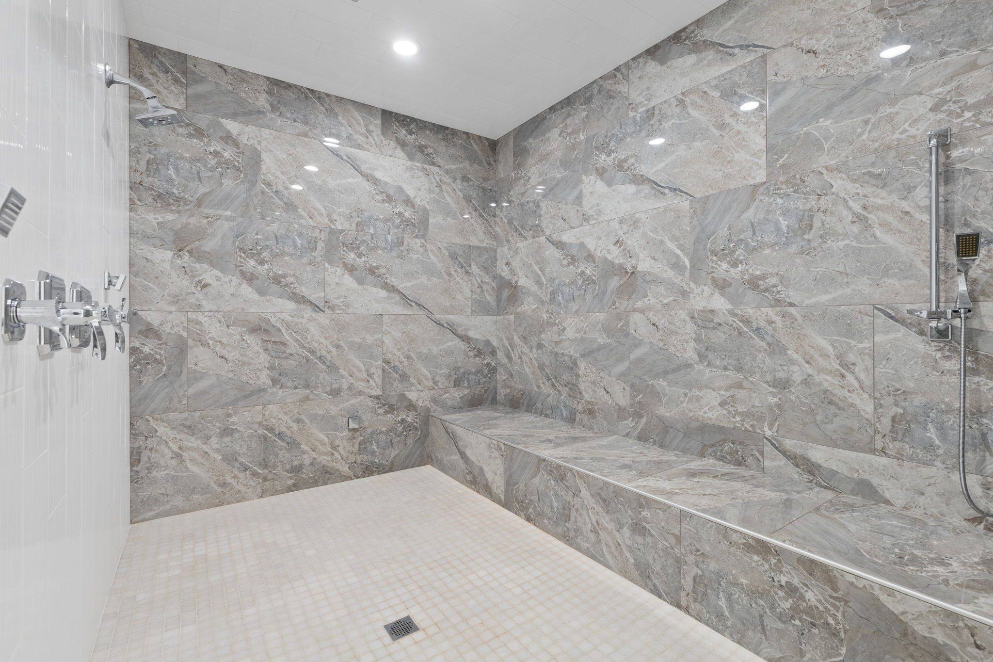 935 W Dove Road