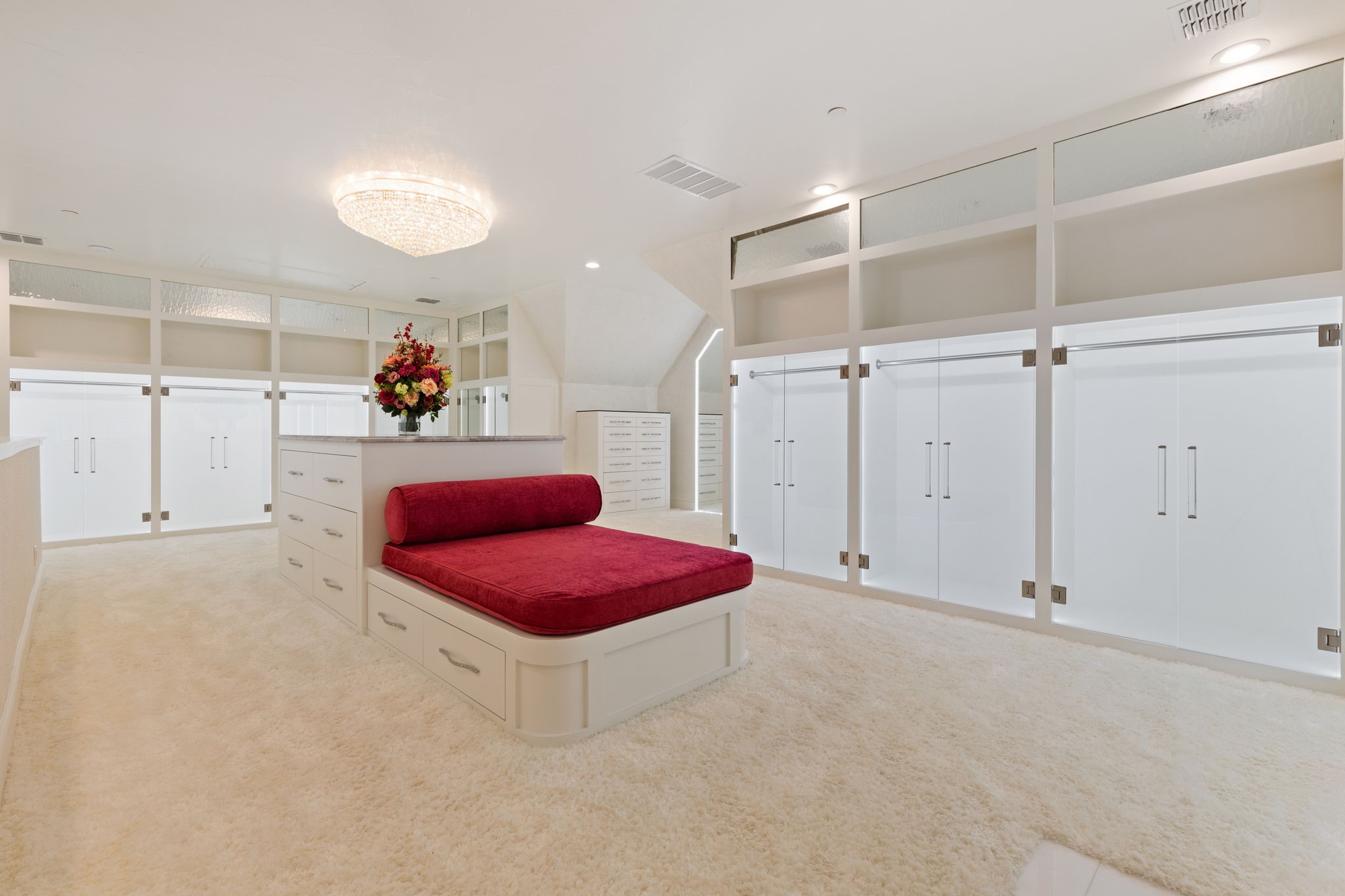935 W Dove Road