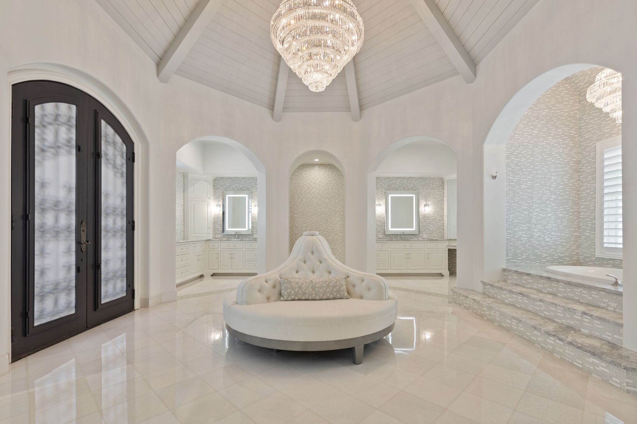 935 W Dove Road