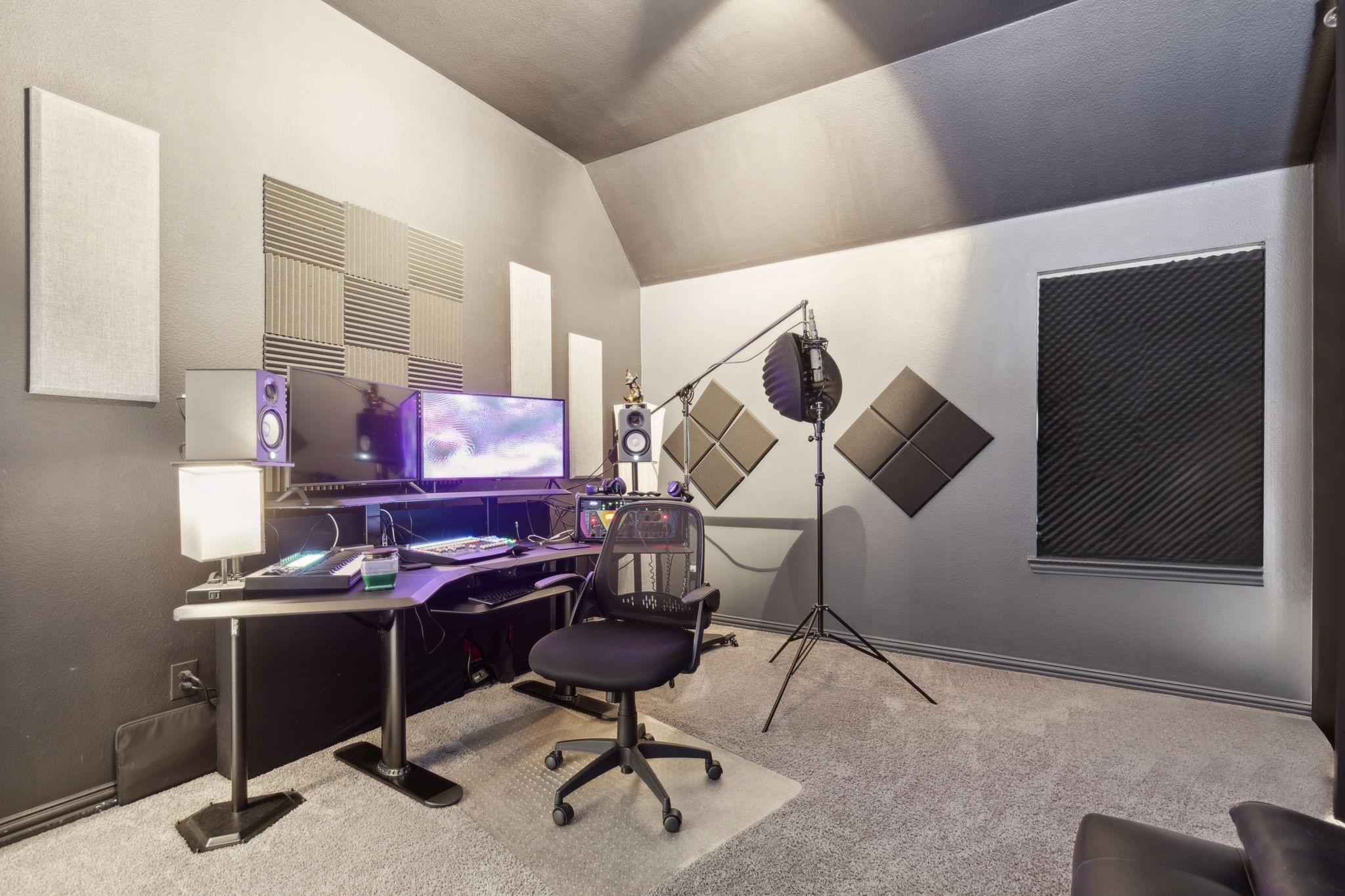 9812 Croswell Street