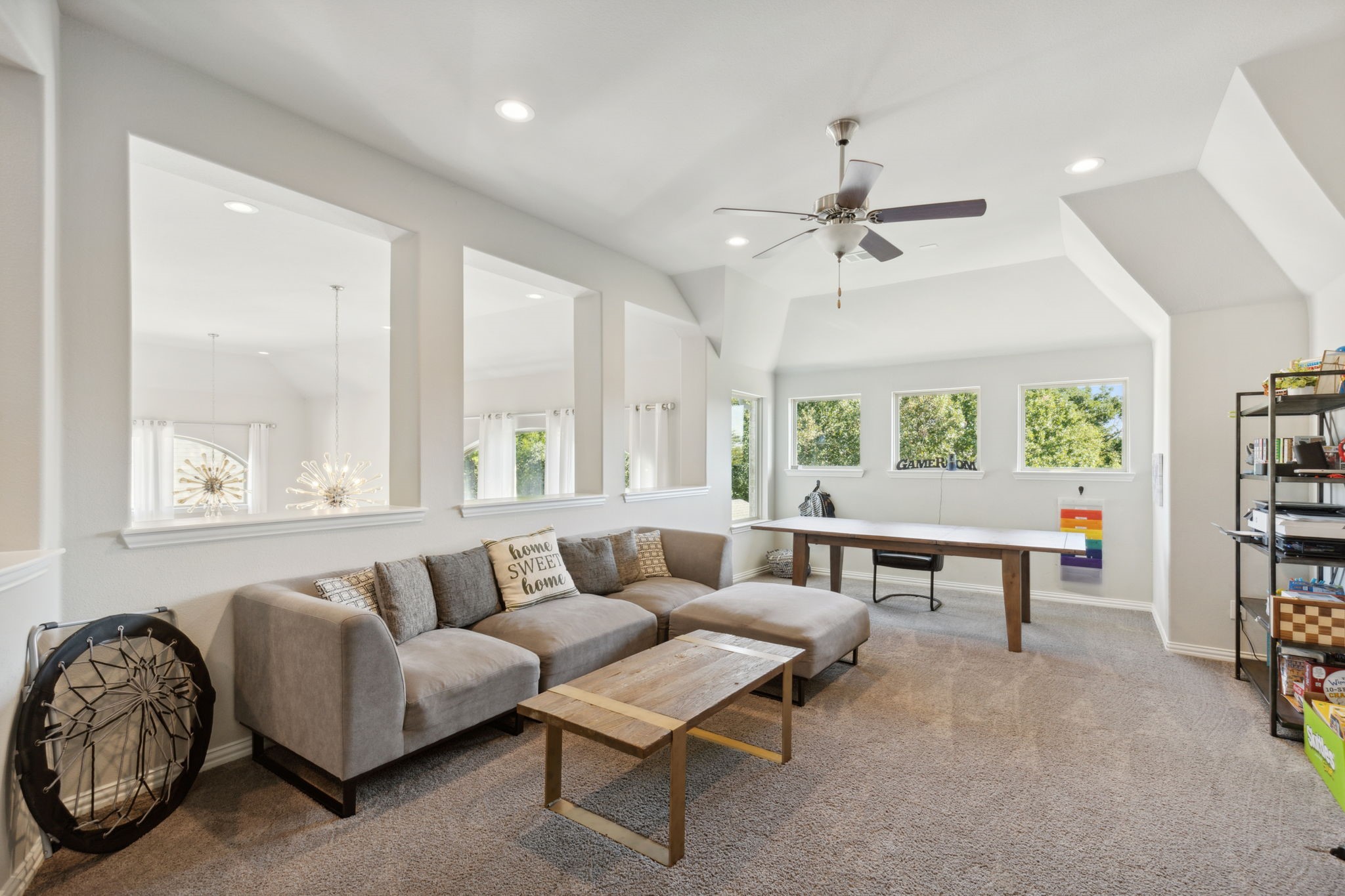 9812 Croswell Street