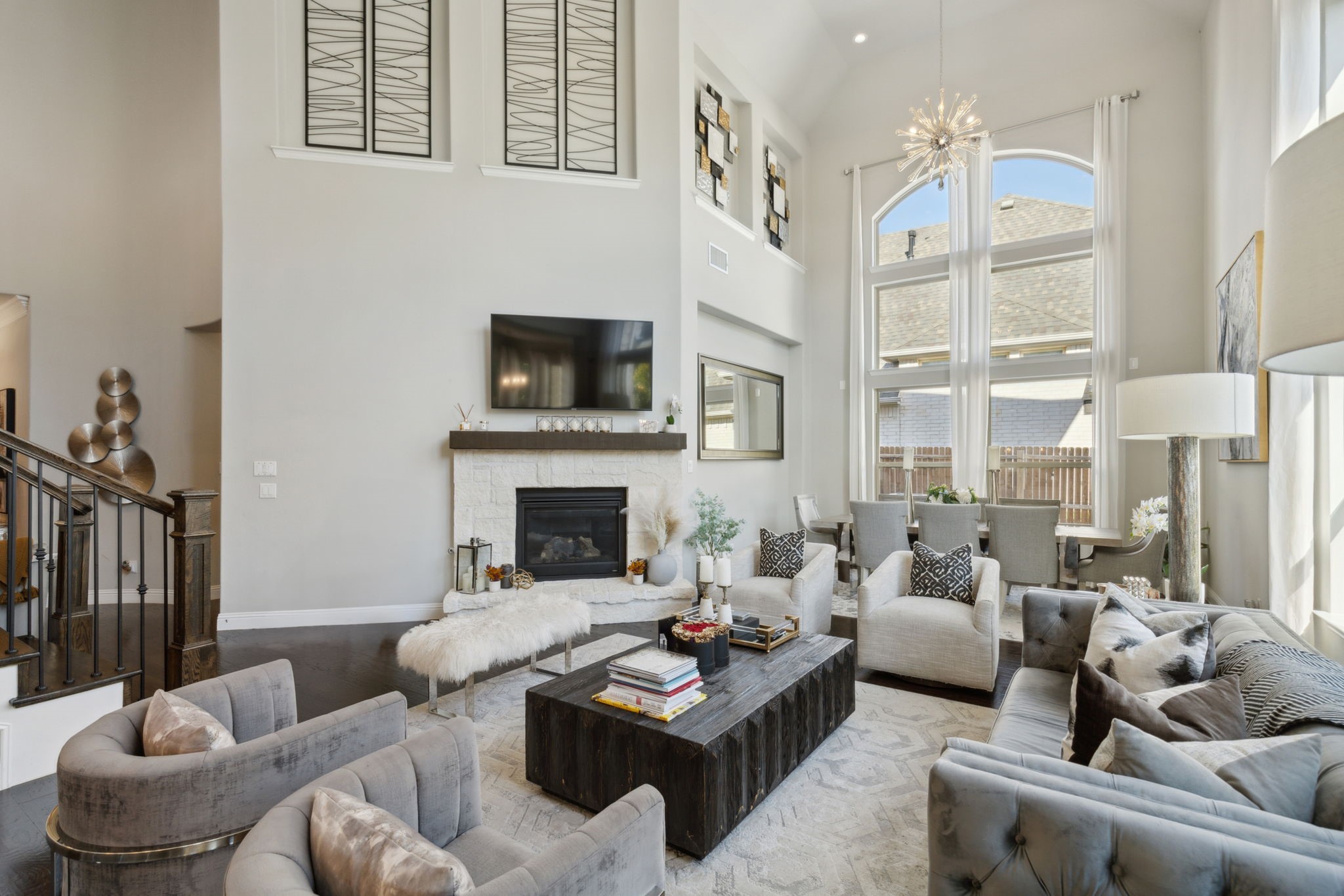 9812 Croswell Street