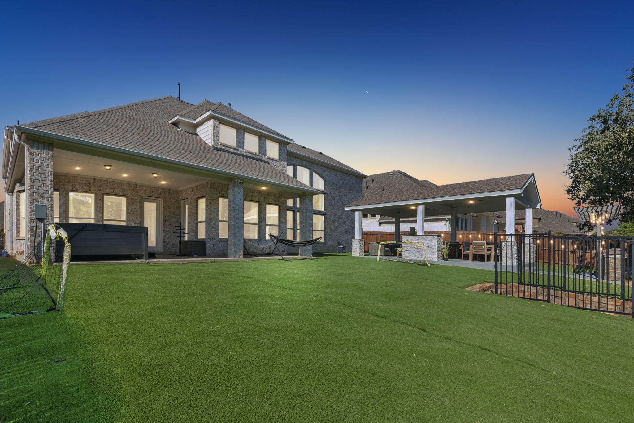 9812 Croswell Street